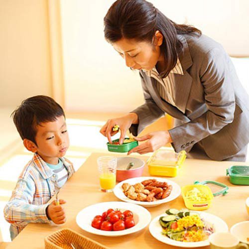 Bổ sung vitamin A kết hợp tẩy giun phòng chống suy dinh dưỡng cho trẻ - ảnh 1