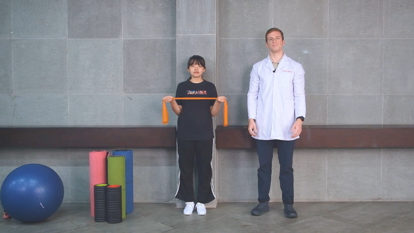 3 BÀI TẬP CẢI THIỆN GÙ LƯNG HIỆU QUẢ, DỄ THỰC HIỆN - ảnh 1