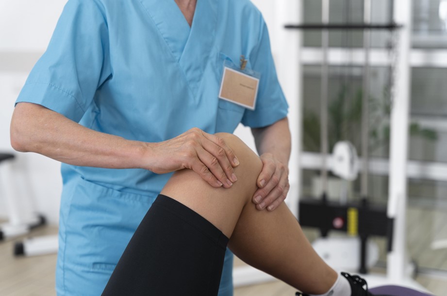 Địa chỉ điều trị bảo tồn cho tình trạng đứt dây chằng chéo tại Hà Nội - ảnh 1