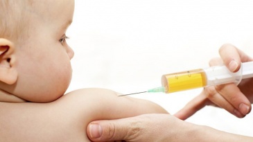 Tiêm vắc-xin sởi có gây sốt không?