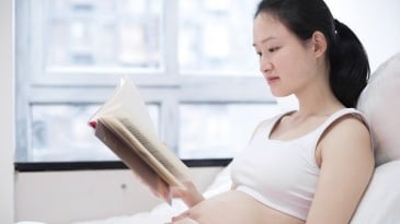 Vì sao mẹ bầu bị ngứa vùng kín khi mang thai 3 tháng đầu?