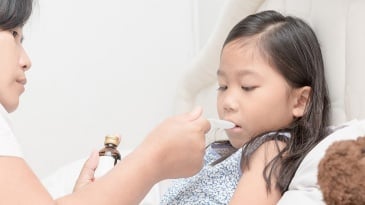 Viêm họng liên cầu khuẩn ở trẻ em là bệnh gì? Chẩn đoán, điều trị và Cách phòng ngừa