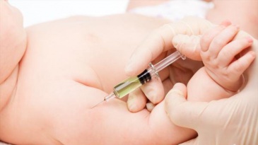 Thời điểm tiêm huyết thanh và vắc-xin viêm gan B cho trẻ nhỏ