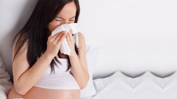 Mẹo giảm triệu chứng viêm mũi dị ứng khi mang thai