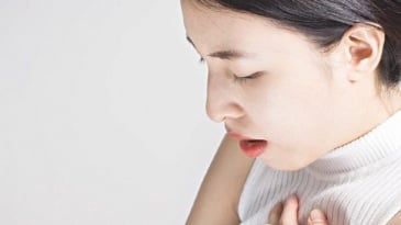 Ợ nóng thông thường hay dấu hiệu đau tim?
