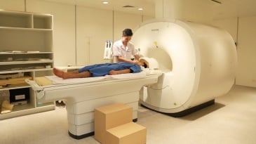 Quy trình chụp cộng hưởng từ vùng mặt - cổ không tiêm thuốc đối quang từ