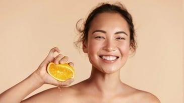 Tác dụng của Vitamin C lên mụn trứng cá