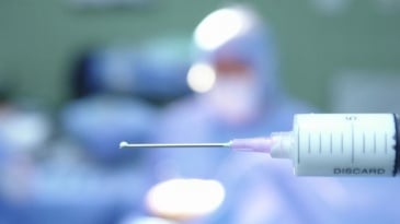 Tìm hiều về Gây tê kết hợp tủy sống - ngoài màng cứng phẫu thuật dị dạng tử cung