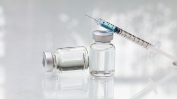 Tiêm vắc xin ngừa varicella-zoster virus khi bạn bị nhiễm HIV