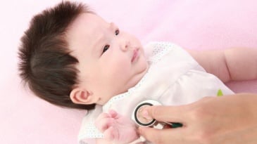 Biến chứng viêm phổi trẻ sơ sinh