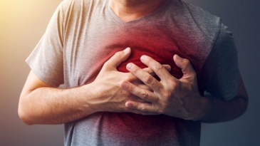 Đau ngực có phải bị bệnh động mạch vành hay không?