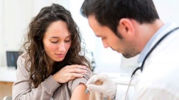  Các loại vắc xin cần tiêm phòng trước khi mang thai