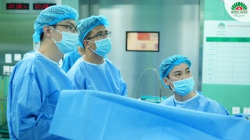 Phẫu thuật tiết niệu tại Bệnh viện Hồng Ngọc: Loại sạch sỏi, không lo biến chứng