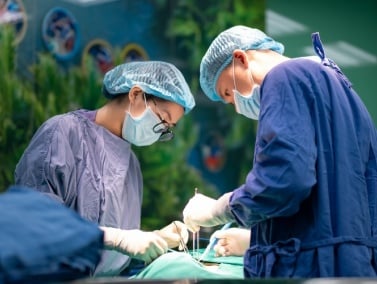 Phẫu thuật ung bướu tại Bệnh viện Hồng Ngọc: Giải pháp điều trị hiệu quả, an toàn và thẩm mỹ cao
