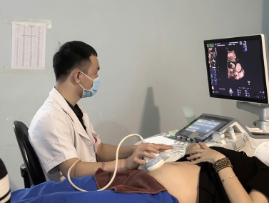 BSCKI. HOÀNG NGỌC HÙNG: CHUYÊN GIA SẢN PHỤ KHOA “ VỮNG CHUYÊN MÔN, TRỌN TÂM LÝ” - NƠI TRAO TRỌN NIỀM TIN CỦA MỌI MẸ BẦU