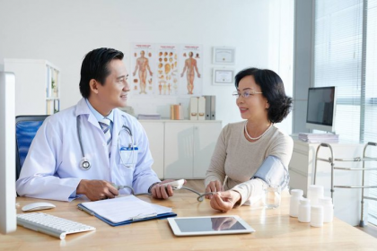 Dấu hiệu nhận biết tăng huyết áp mọi người không được bỏ qua
