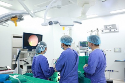 Cắt tử cung hoàn toàn qua nội soi - Thời gian hồi phục nhanh, không để lại sẹo xấu tr