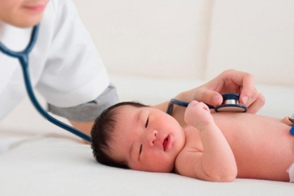 Viêm phổi ở trẻ sơ sinh và Cách chăm sóc