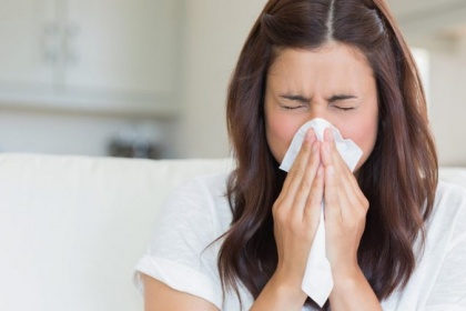 Bà bầu bị viêm mũi dị ứng có sao không?