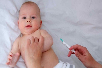 Nên tiêm vắc-xin sởi đơn hay vắc-xin phối hợp (sởi - quai bị - rubella)?