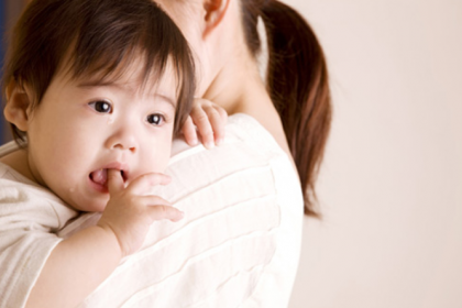 Trẻ bị dị ứng thời tiết cách xử lý