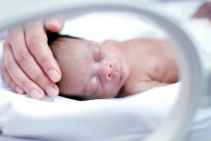 Lưu ý khi nuôi trẻ sơ sinh qua ống thông dạ dày