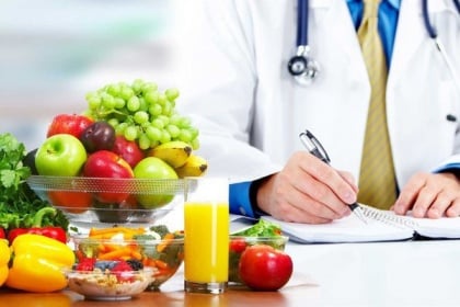 Lưu ý chọn thức ăn khi bạn bị đau dạ dày