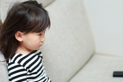 Làm thế nào để làm dịu cơn đau dạ dày của bé?
