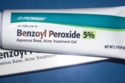 Benzoyl peroxide là thuốc gì?, Công dụng, Tác dụng phụ, Liều lượng và Lưu ý khi dùng