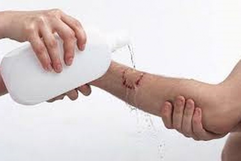 Vết thương thủng ở đầu gối - Ảnh minh họa 1
