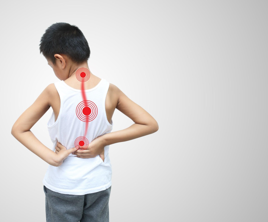 Bàn chân bẹt & Vẹo cột sống ở trẻ: Mối liên hệ âm thầm mà nguy hiểm - ảnh 2