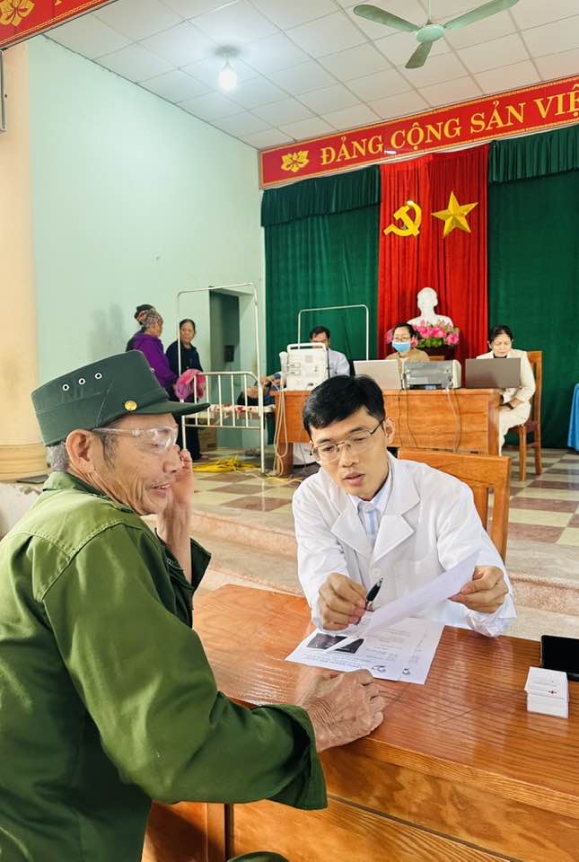 thac-si-bac-si-bui-tien-dung-4