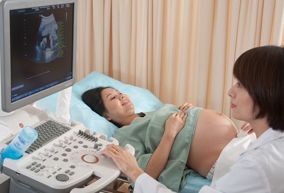 Đa ối khi mang thai - Cần làm gì để mẹ tròn con vuông
