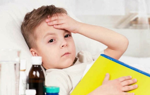 Dấu hiệu trẻ bị sốt siêu vi và biện pháp phòng ngừa