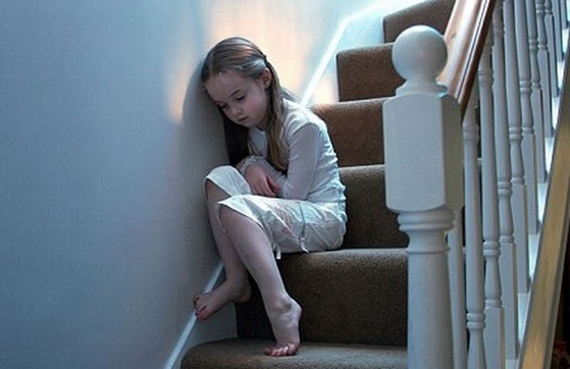 Trẻ tự kỷ hay la hét cha mẹ cần làm gì? - ảnh 1
