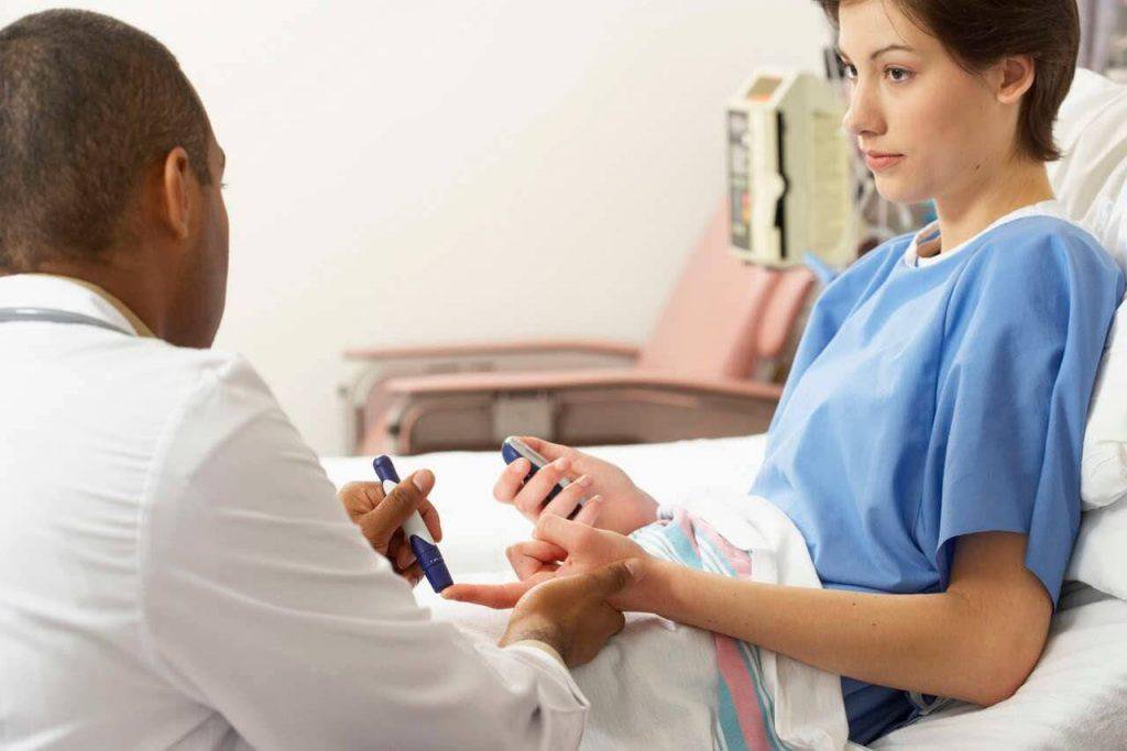 Dấu hiệu và cách chữa bệnh viêm đường tiết niệu ở nữ giới - ảnh 2