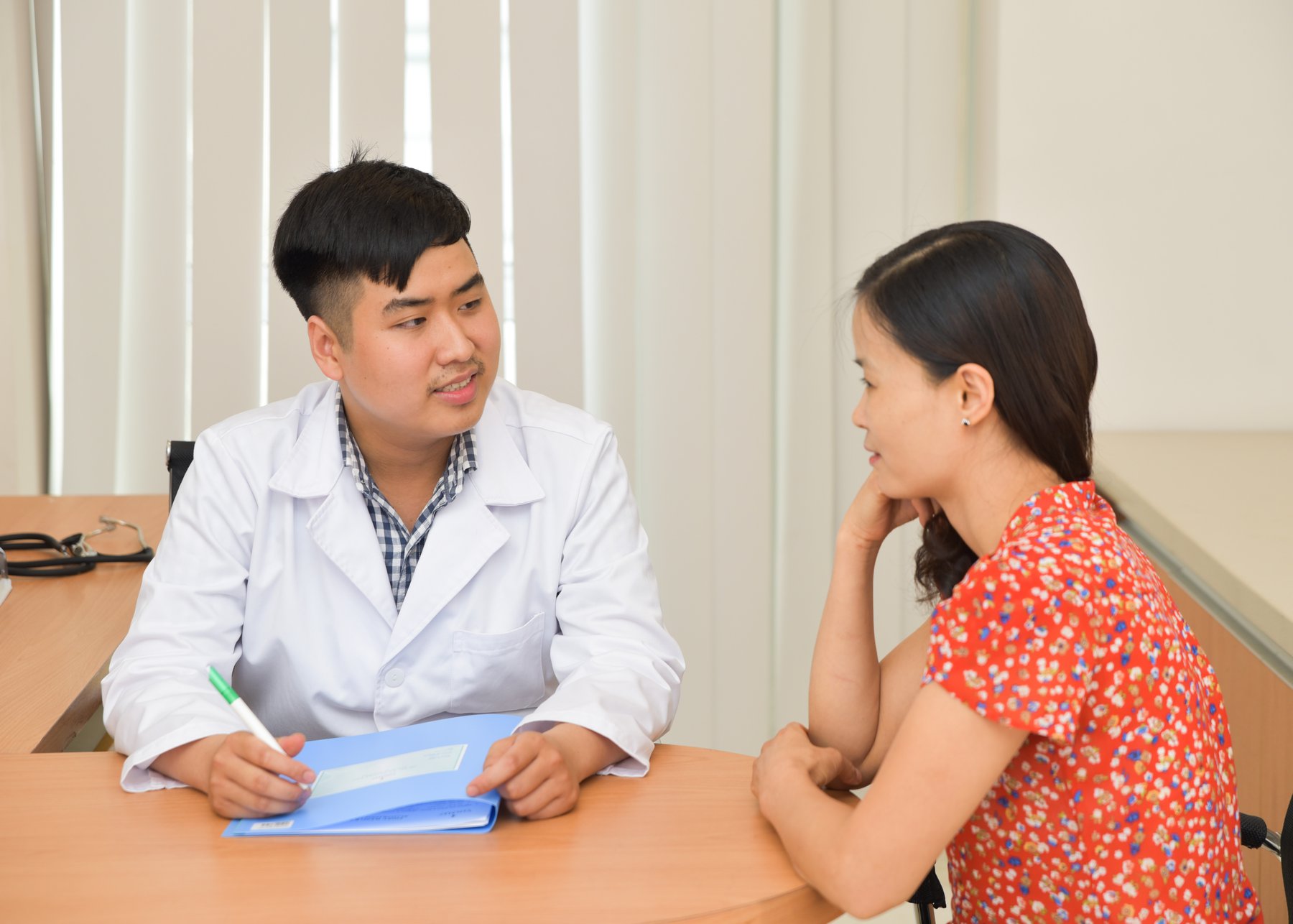 Trầm cảm sau sinh: Nguyên nhân và cách điều trị - ảnh 3
