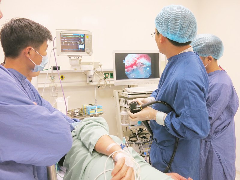 Tìm hiểu nội soi thực quản - dạ dày - tá tràng dải tần hẹp (NBI) - ảnh 1
