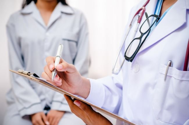 Lưu ý tái khám sau cắt đại tràng