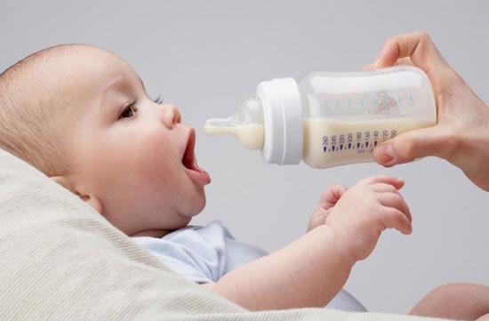 Chẩn đoán và điều trị trào ngược dạ dày ở trẻ sơ sinh - ảnh 2