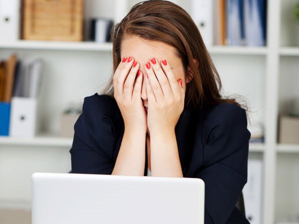 Nhức mỏi mắt do đâu?