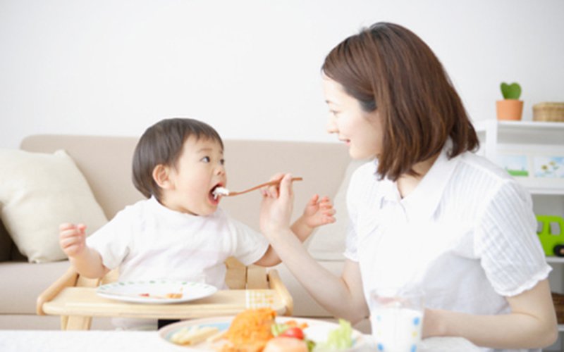 chăm sóc trẻ bị cúm