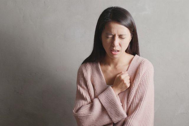 Đau tức ngực