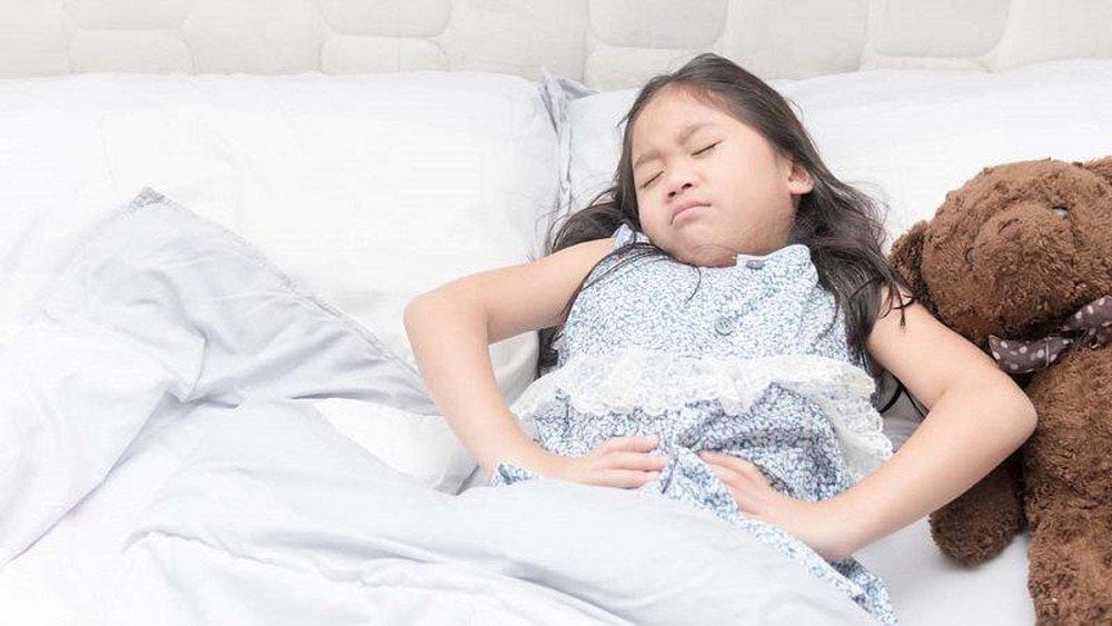 Làm thế nào để làm dịu cơn đau dạ dày của bé? - ảnh 1