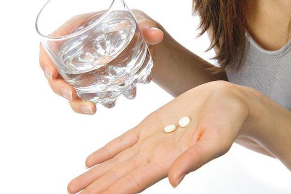 Ra máu âm đạo sau khi uống thuốc tránh thai khẩn cấp