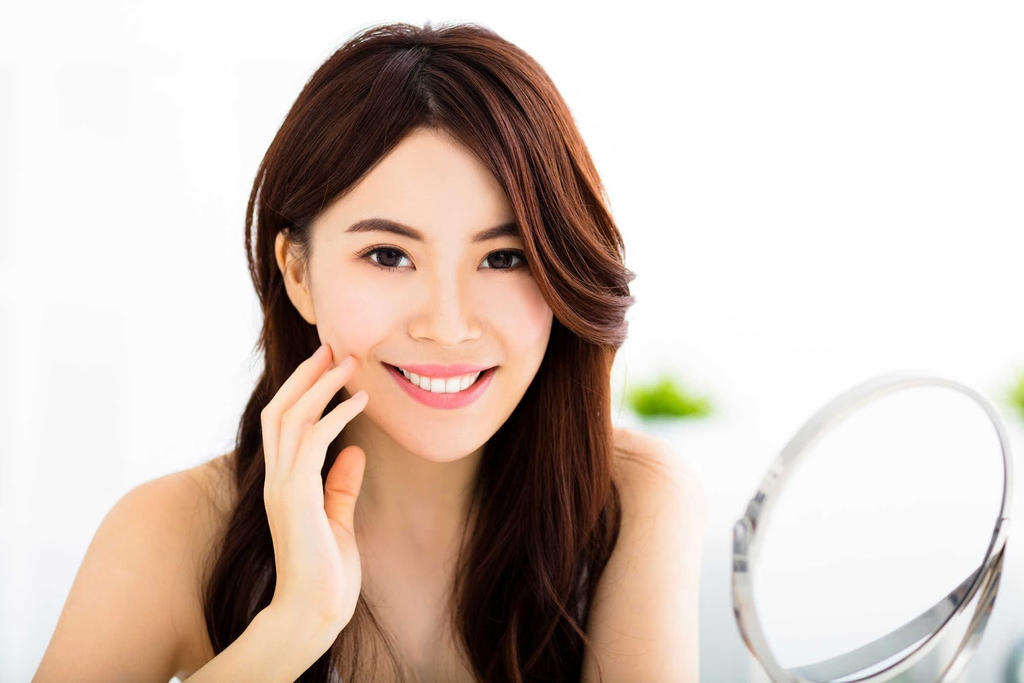 Chăm sóc da sau phẫu thuật thẩm mỹ vùng mặt