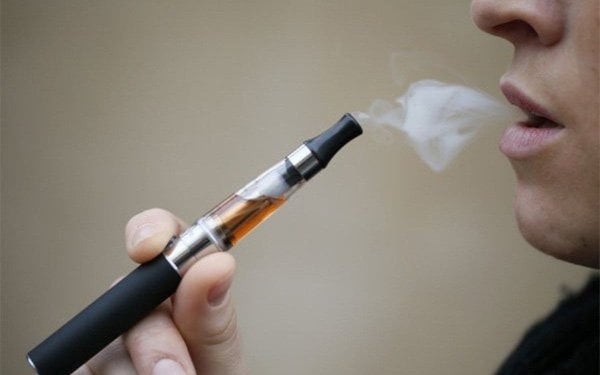 Rượu, thuốc lá, virus HPV, tiền sử gia đình và nguy cơ ung thư - ảnh 3