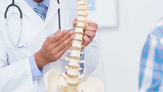 Phẫu thuật điều trị trượt đốt sống thắt lưng - ảnh 1