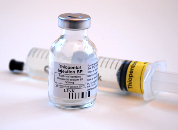 Thuốc mê tĩnh mạch dùng trong phẫu thuật dị tật vành tai